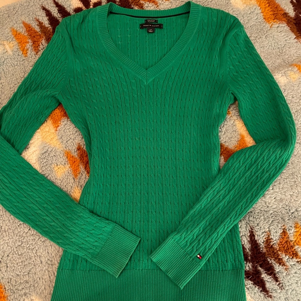 Tommy Hilfiger Women’s small emerald green Saint Patrick’s day v neck sweater